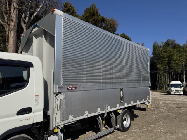 MITSUBISHI CANTER 2025