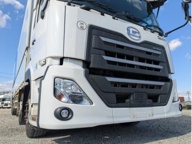 NISSAN DIESEL Quon 2020