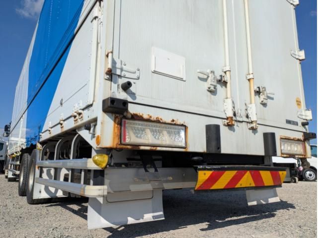 NISSAN DIESEL Quon 2020