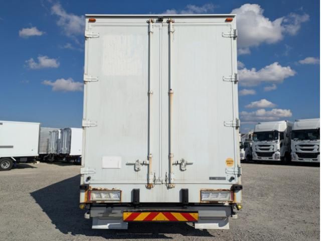 NISSAN DIESEL Quon 2020