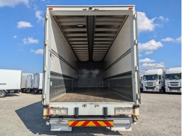 NISSAN DIESEL Quon 2020