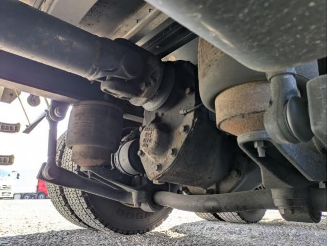 NISSAN DIESEL Quon 2020