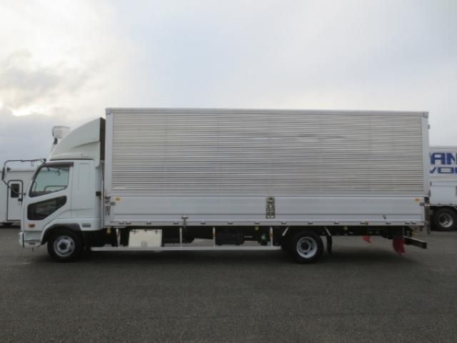 MITSUBISHI FUSOU FIGHTER 2018