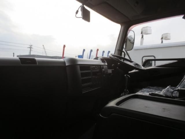 MITSUBISHI FUSOU FIGHTER 2018