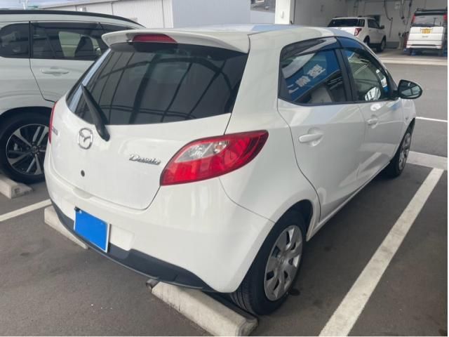 MAZDA DEMIO 2011