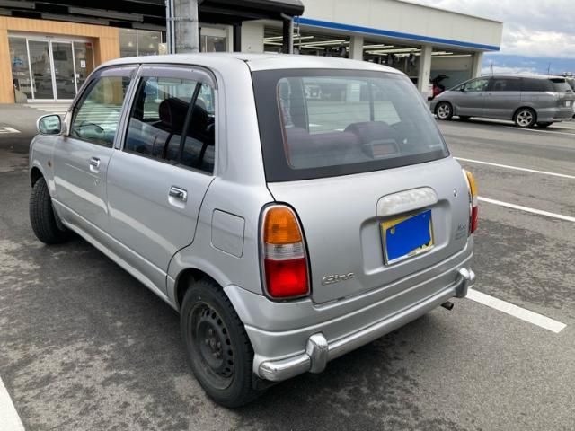 DAIHATSU MIRA GINO 1999