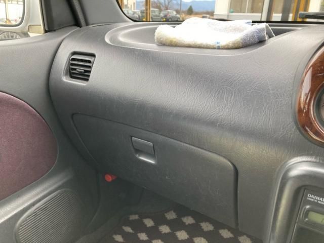 DAIHATSU MIRA GINO 1999