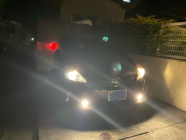 TOYOTA PRIUS Alpha 2014