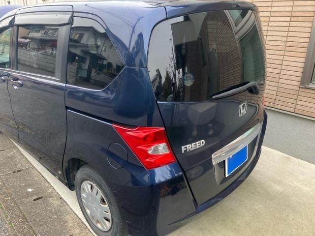 HONDA FREED 2011