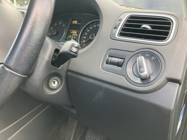 VOLKSWAGEN VOLKSWAGEN POLO 2014
