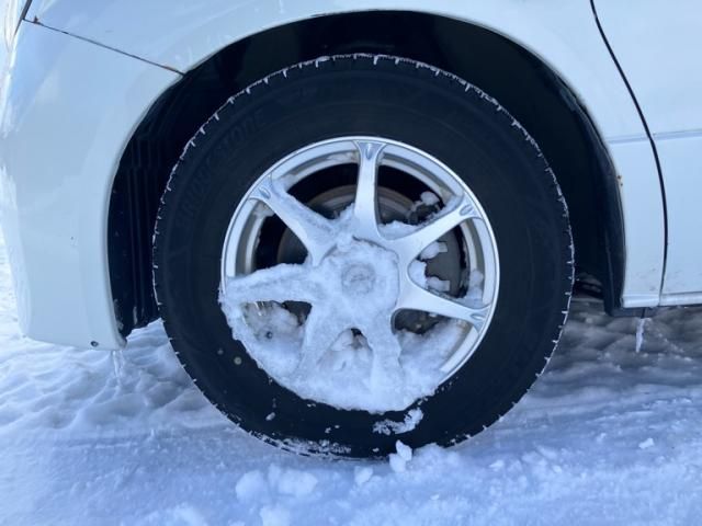 NISSAN ELGRAND  4WD 2005