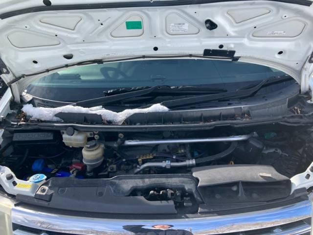 NISSAN ELGRAND  4WD 2005