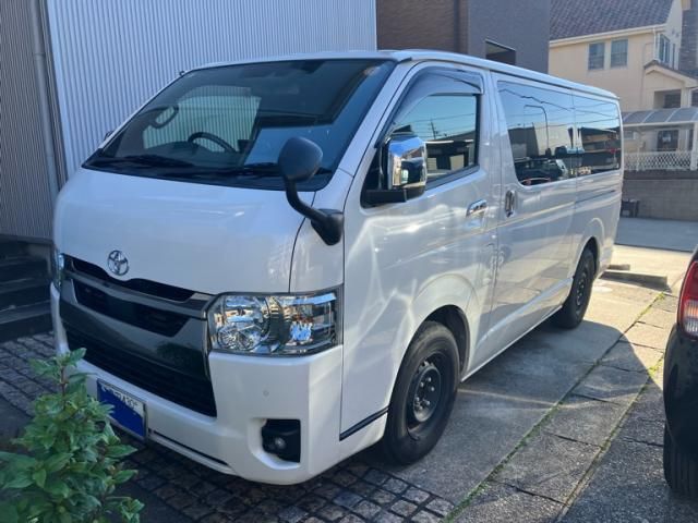 TOYOTA HIACE van 2WD 2022