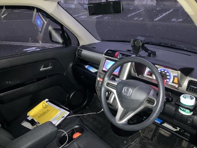 HONDA ZEST SPARK 2012