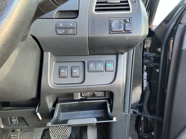 NISSAN SERENA  S-HYBRID 2014