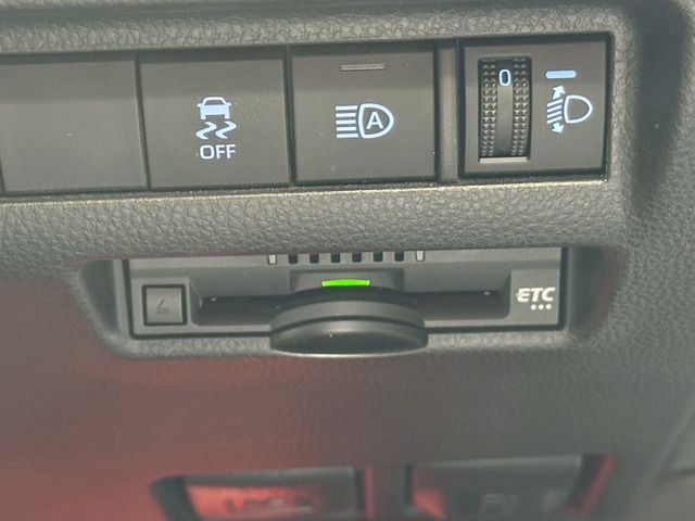 TOYOTA HARRIER 2WD 2021