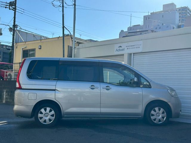 NISSAN SERENA  WG 2006