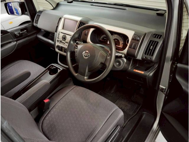 NISSAN SERENA  WG 2006