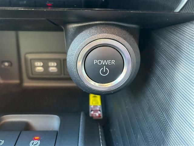 TOYOTA HARRIER HYBRID 2024