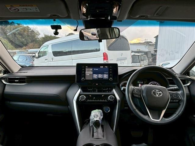 TOYOTA HARRIER HYBRID 2022