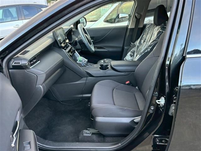 TOYOTA HARRIER HYBRID 2022