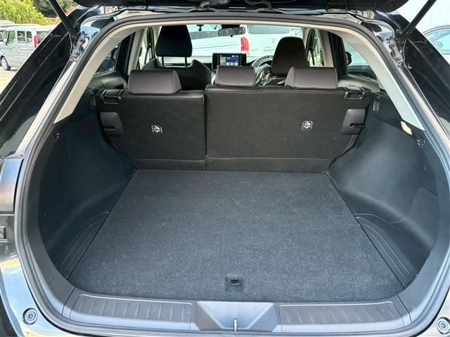 TOYOTA HARRIER HYBRID 2022