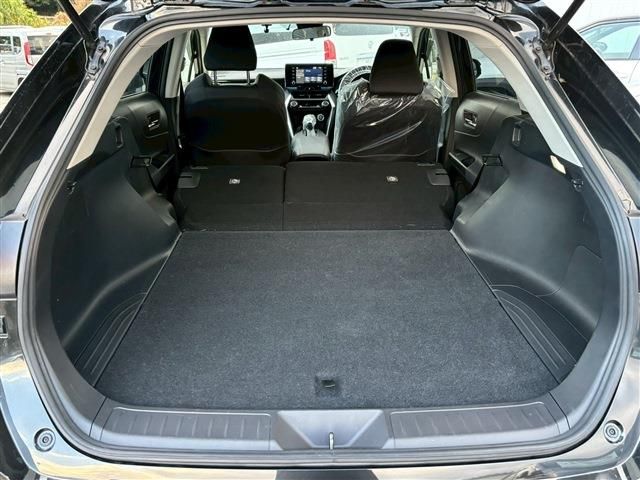 TOYOTA HARRIER HYBRID 2022