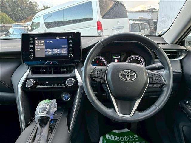 TOYOTA HARRIER HYBRID 2022