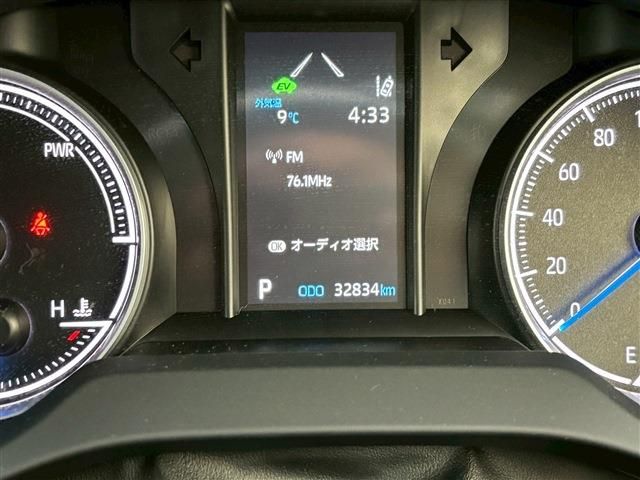 TOYOTA HARRIER HYBRID 2022