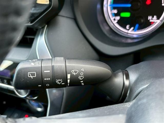 TOYOTA HARRIER HYBRID 2022