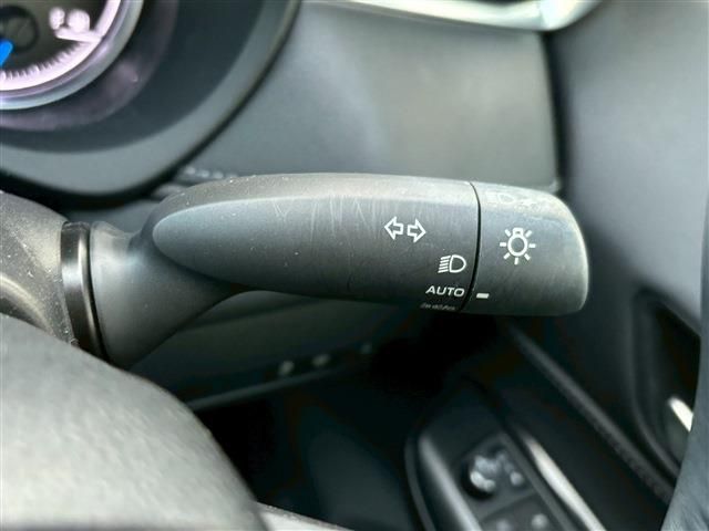 TOYOTA HARRIER HYBRID 2022