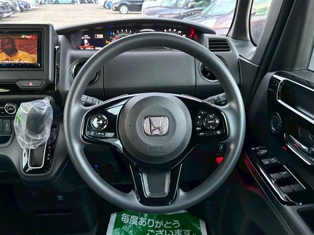 HONDA N BOX CUSTOM 2022