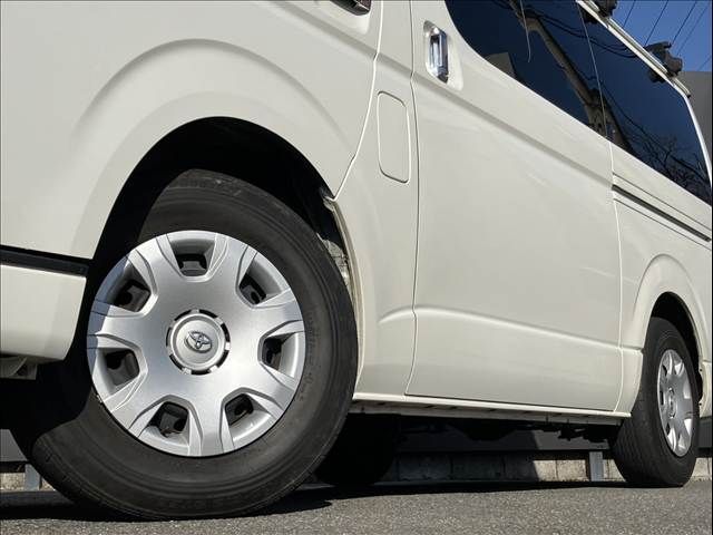 TOYOTA HIACE van 2WD 2019