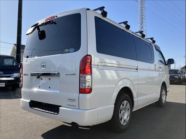 TOYOTA HIACE van 2WD 2019