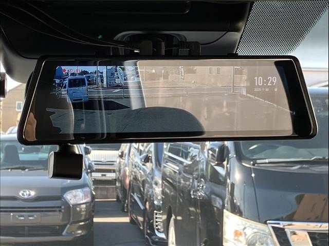 TOYOTA HIACE van 2WD 2019