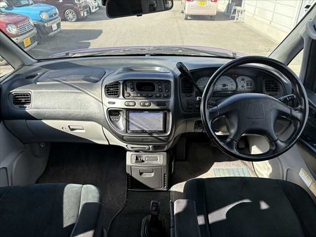 MITSUBISHI DELICA SPACE GEAR  4WD 2006