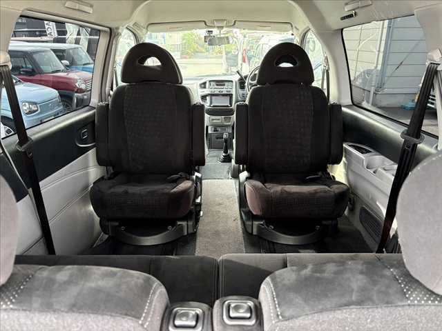 MITSUBISHI DELICA SPACE GEAR  4WD 2006