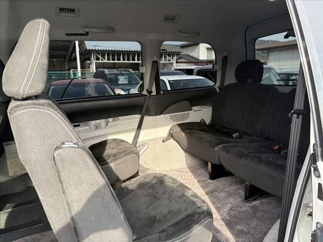 MITSUBISHI DELICA SPACE GEAR  4WD 2006
