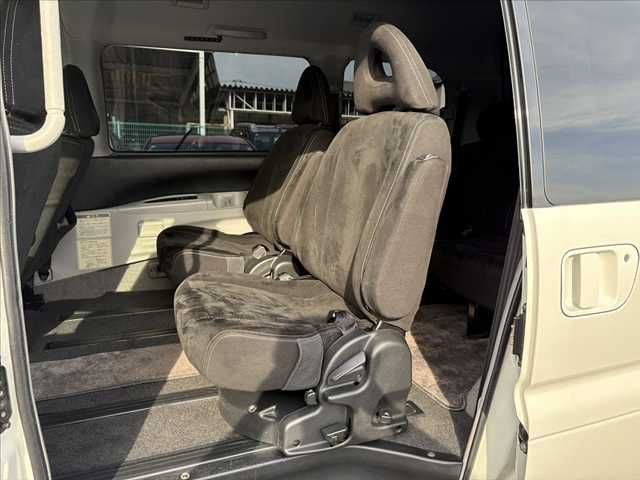 MITSUBISHI DELICA SPACE GEAR  4WD 2006