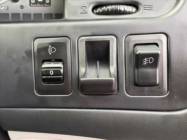 MITSUBISHI DELICA SPACE GEAR  4WD 2006