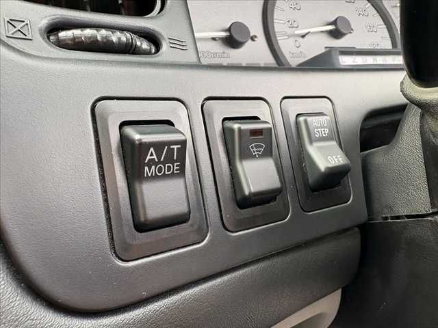 MITSUBISHI DELICA SPACE GEAR  4WD 2006