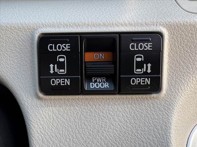 TOYOTA SIENTA 4WD 2016