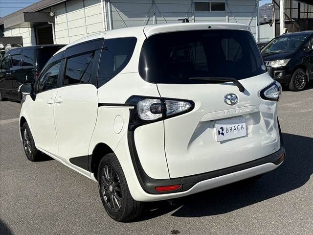 TOYOTA SIENTA 4WD 2016