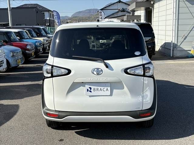 TOYOTA SIENTA 4WD 2016