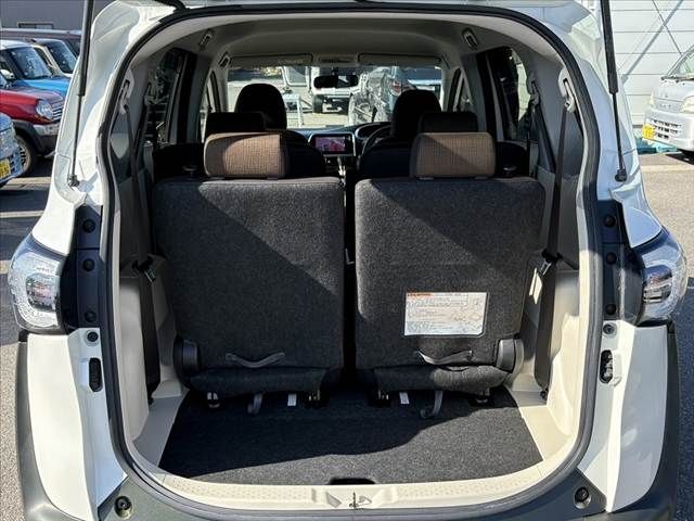 TOYOTA SIENTA 4WD 2016