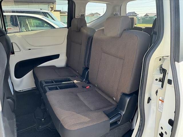 TOYOTA SIENTA 4WD 2016