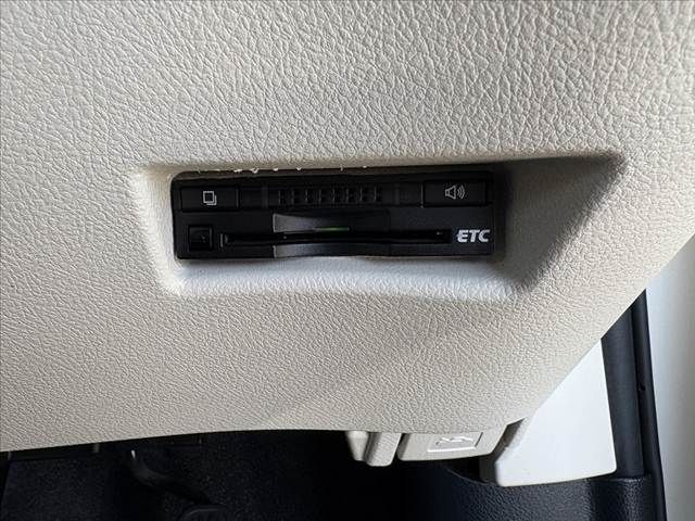 TOYOTA SIENTA 4WD 2016