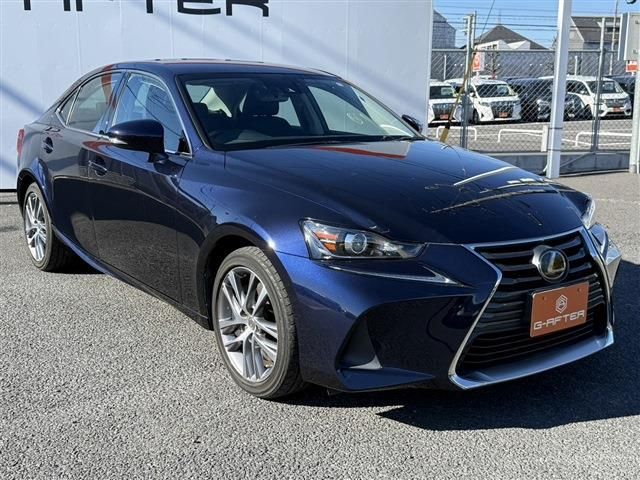 TOYOTA LEXUS IS300 2017