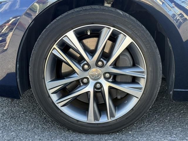 TOYOTA LEXUS IS300 2017