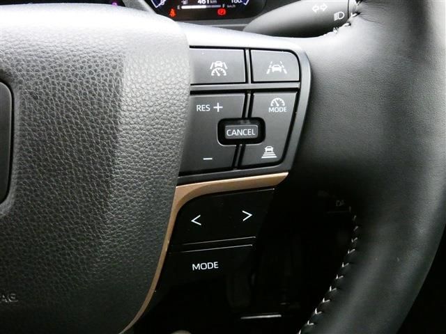 TOYOTA CROWN SPORT 2024